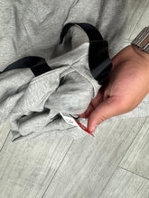 Load image into Gallery viewer, Urban Savage Outerwear Size Medium 5699
