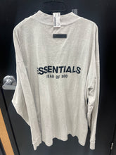 Load image into Gallery viewer, Long Sleeve Top Size Large
