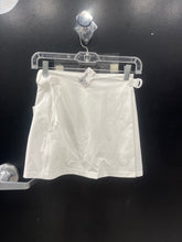 Load image into Gallery viewer, Lululemon Athletic Shorts Size 0
