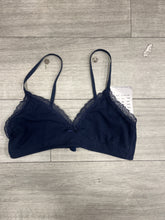 Load image into Gallery viewer, Brandy Melville Tank Top Size Small 603
