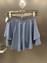 Load image into Gallery viewer, Lululemon Athletic Shorts Size Small 445
