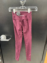 Load image into Gallery viewer, Alphalete Athletic Pants Size Small 61
