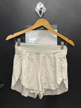 Load image into Gallery viewer, Lululemon Athletic Shorts Size 4 0146
