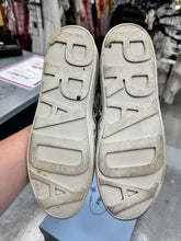 Load image into Gallery viewer, Prada Shoes Size 7.5
