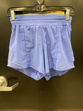 Load image into Gallery viewer, Lululemon Athletic Shorts Size 3/4 470

