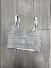 Load image into Gallery viewer, Lululemon Sports Bra Size Small 669
