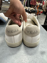 Load image into Gallery viewer, VEJA Women Dress Shoes 10
