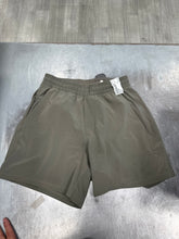 Load image into Gallery viewer, Lululemon Athletic Shorts Size Small 760
