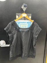 Load image into Gallery viewer, The GREAT Short Sleeve Top Size Extra Small 7917
