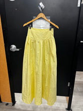 Load image into Gallery viewer, NWT Club Monaco Long Skirt Size Extra Small 8243
