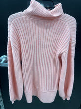 Load image into Gallery viewer, Toccin (NY) Sweater Size Small
