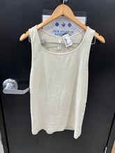 Load image into Gallery viewer, Skims Tank Top Size 3XL
