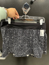 Load image into Gallery viewer, Lulu Lemon Athletic Shorts Size 10 4947
