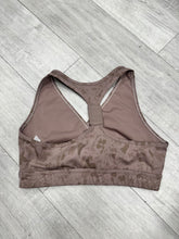 Load image into Gallery viewer, Alphalete Sports Bra Size Extra Small
