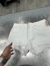 Load image into Gallery viewer, Agolde Shorts Size 5/6
