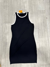 Load image into Gallery viewer, HATCH Dress Size 3
