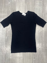 Load image into Gallery viewer, Vince T-Shirt Size Small

