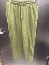 Load image into Gallery viewer, gymshark Athletic Pants Size Small
