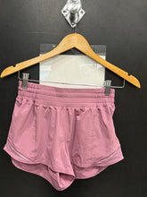 Load image into Gallery viewer, Lululemon Athletic Shorts Size 4 0142
