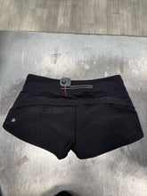 Load image into Gallery viewer, Lululemon Athletic Shorts Size Small 884
