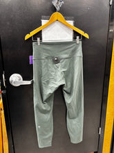 Load image into Gallery viewer, Lululemon Athletic Pants Size 9/10 (8984)
