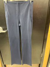 Load image into Gallery viewer, Lululemon Athletic Pants Size 5/6 (28)

