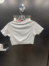 Load image into Gallery viewer, Alphalete Athletic Top Size Small
