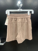 Load image into Gallery viewer, Lululemon Athletic Shorts Size 0
