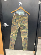 Load image into Gallery viewer, AMIRI Size 30 7287
