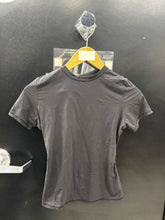 Load image into Gallery viewer, Skims T-Shirt Size Small 7855
