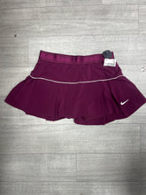 Load image into Gallery viewer, Nike Athletic Shorts Size Large
