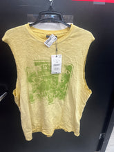 Load image into Gallery viewer, NWT Zara Tank Top Size Large

