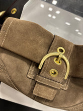 Load image into Gallery viewer, Coach Purse
