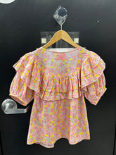 Load image into Gallery viewer, Love Shake Fancy Short Sleeve Small 4532
