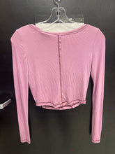 Load image into Gallery viewer, NWT Urban Outfitters ( U ) Long Sleeve Top Size Small
