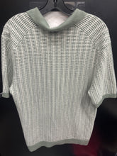 Load image into Gallery viewer, Abercrombie &amp; Fitch Short Sleeve Shirt size M
