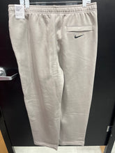 Load image into Gallery viewer, NWT Nike Dri Fit Athletic Pants Size Large
