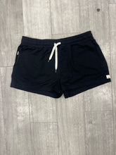 Load image into Gallery viewer, Vuori Athletic Shorts Size Small 051
