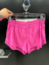 Load image into Gallery viewer, Lulu Lemon Athletic Shorts Size 10
