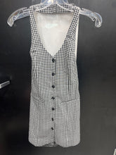 Load image into Gallery viewer, Edikted Dress Size Small
