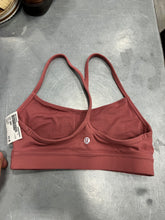 Load image into Gallery viewer, Lulu Lemon Sports Bra Size 4

