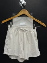 Load image into Gallery viewer, Lululemon Athletic Shorts Size 2 0144
