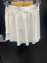 Load image into Gallery viewer, Lulu Lemon Athletic Shorts Size 5/6

