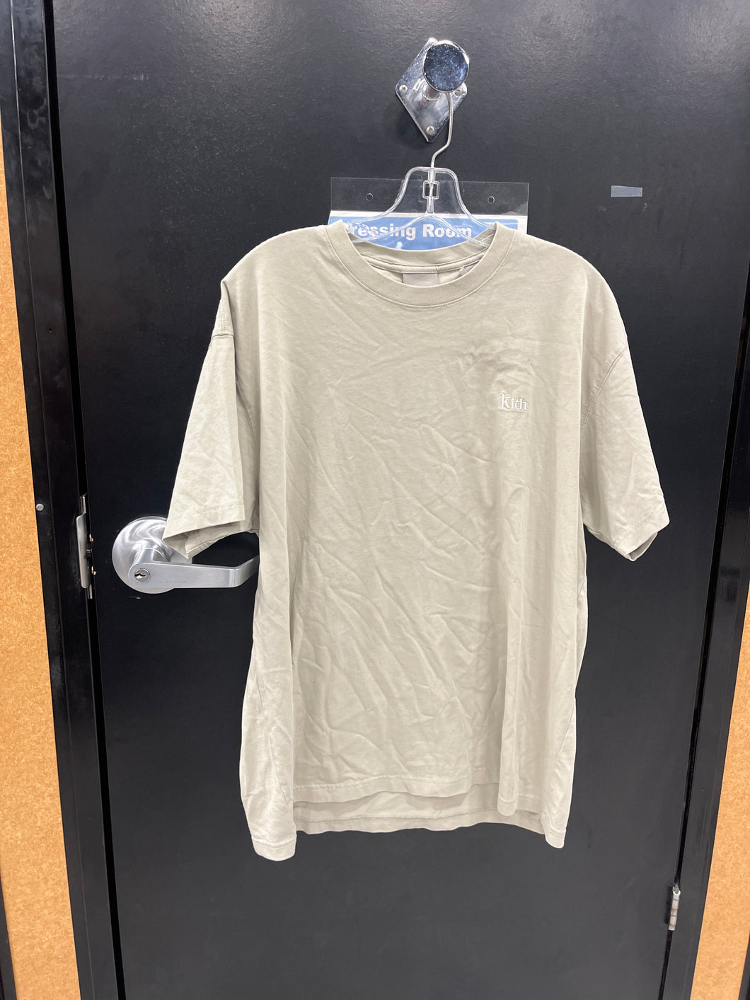 KithT-shirt Size Large
