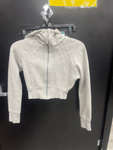 Load image into Gallery viewer, Lulu Lemon Outerwear Size Extra Small
