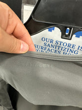 Load image into Gallery viewer, Alphalete Athletic Top Size Small
