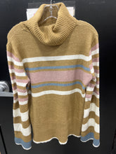 Load image into Gallery viewer, Altar'd State Sweater Size Small 242
