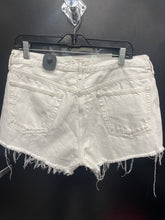 Load image into Gallery viewer, Agolde shorts size 32
