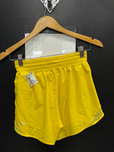 Load image into Gallery viewer, Lululemon Athletic Shorts Size 4 0148
