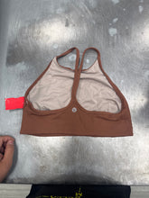 Load image into Gallery viewer, Lulu Lemon Sports Bra Size 6

